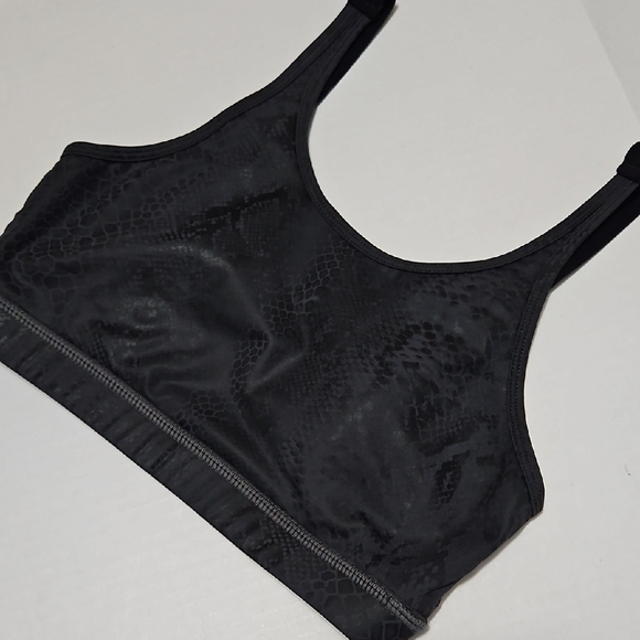 Mono B Other - Mono B Black Sports Bra with Subtle Print Size S